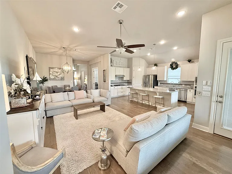 4309 Orange Blossom Pass — Photo 5