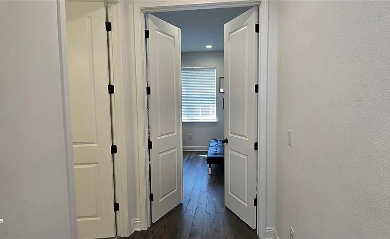 18410 Blue Heron Cir — Photo 31