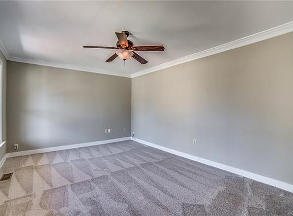 5th image of 10224 Heritage Ln