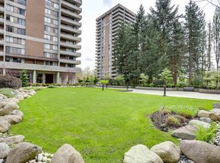 3771 Bartlett Ct #702, Burnaby, BC V3J7G8