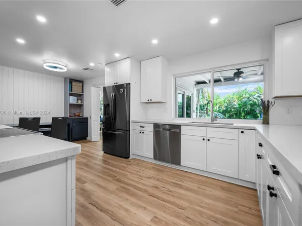 4601 Jackson St, Hollywood, FL 33021