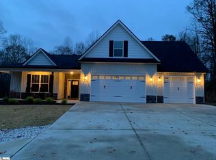 313 Groce Meadow Rd, Taylors, SC 29687