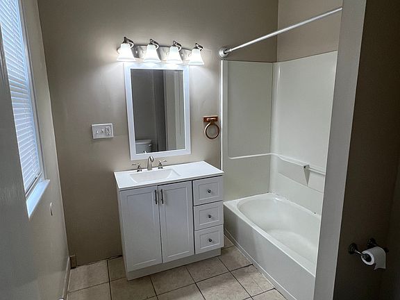 4th image of 3403 Avenue B