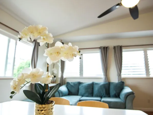 3430 Hardesty St, Honolulu, HI 96816