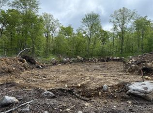 16 Fanning Pl, Hopkinton, RI 02833