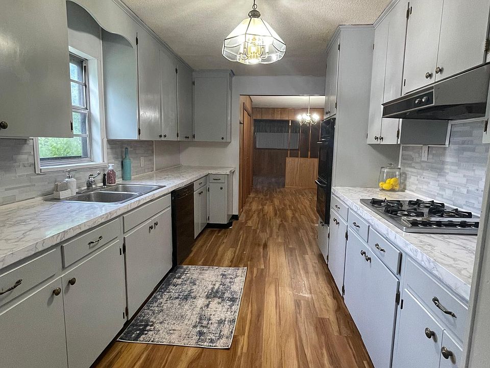 Large kitchen