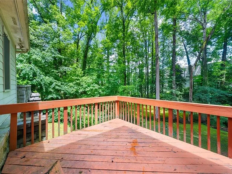 5667 Colton Dr — Photo 40