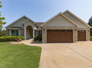 223 Woodvine Ct, Farmington, MO 63640