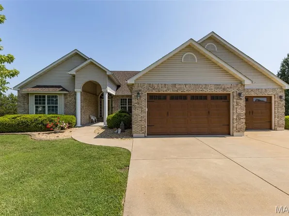 223 Woodvine Ct, Farmington, MO 63640