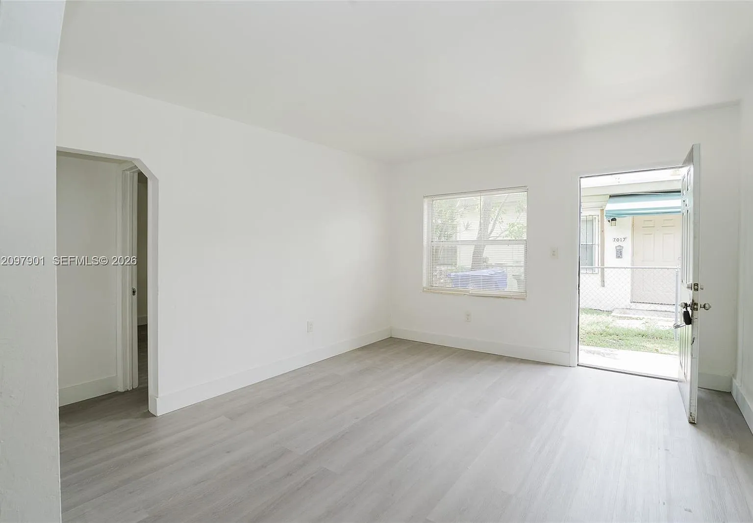 7th Avenue Highlands — Photo 4
