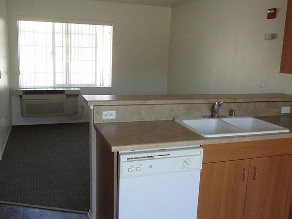 5th image of 517 E Harvard Blvd APT 202