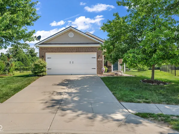 757 Aerostar Ct, Avon, IN 46123