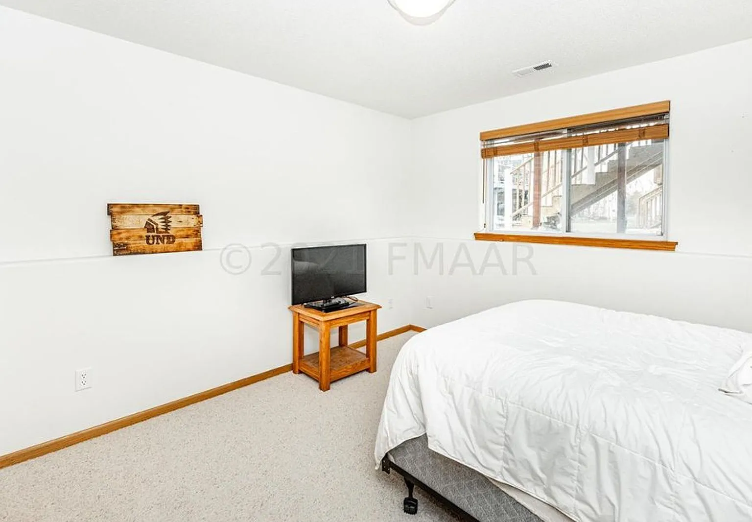3 Bed 2 Bath — Photo 2