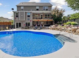 2221 Ashbury Ct, Howell, MI 48843