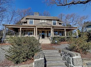 144 President Ave, Providence, RI 02906