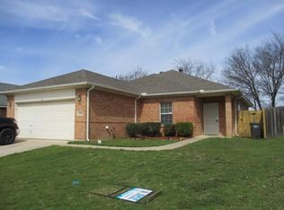 1829 Belshire Ct, Fort Worth, TX 76140