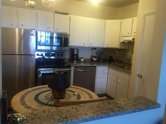 5th image of 222 Winthrop Shore Dr APT 2