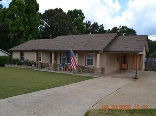 1800 Kimberly Dr, Phenix City, AL 36867