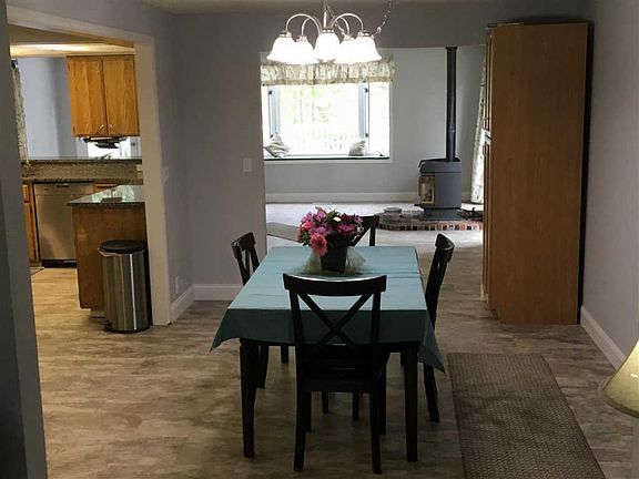 5th image of 2719 S Timberlane Dr