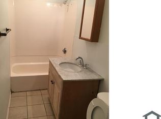 22 Hollywood St #4B, Worcester, MA 01610