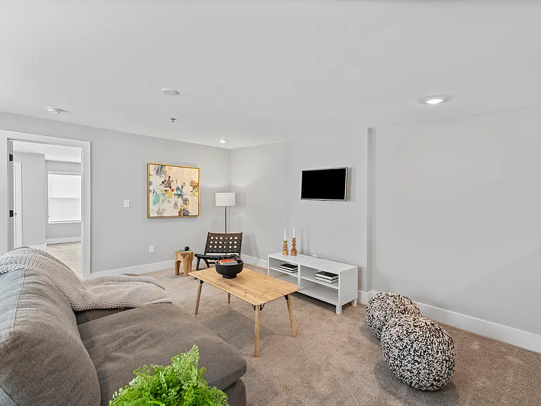 1648 Dauner Ave #B — Photo 29