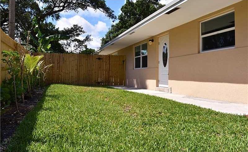 1st image of 1824 SW 20th St #2