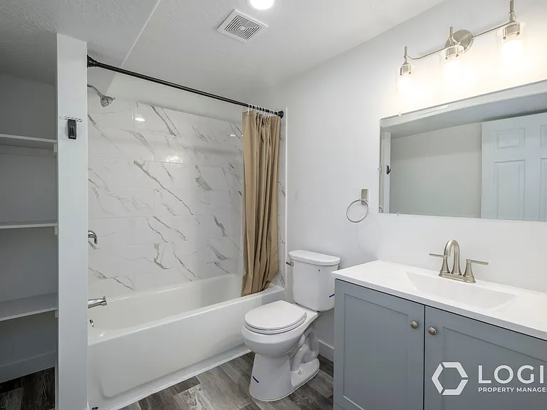 5075 E Rustic Patch Rd #DOWNSTAIRS — Photo 11