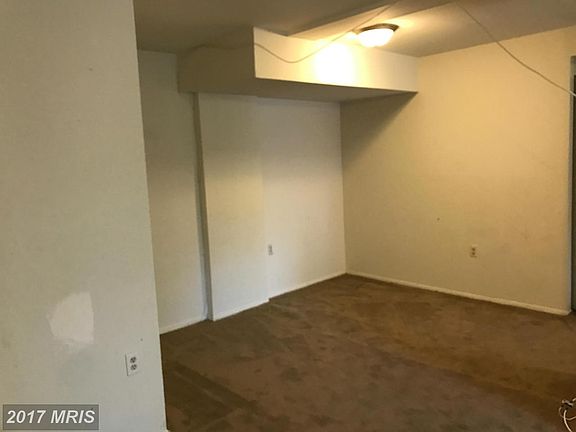 3rd image of 446 Girard St #306