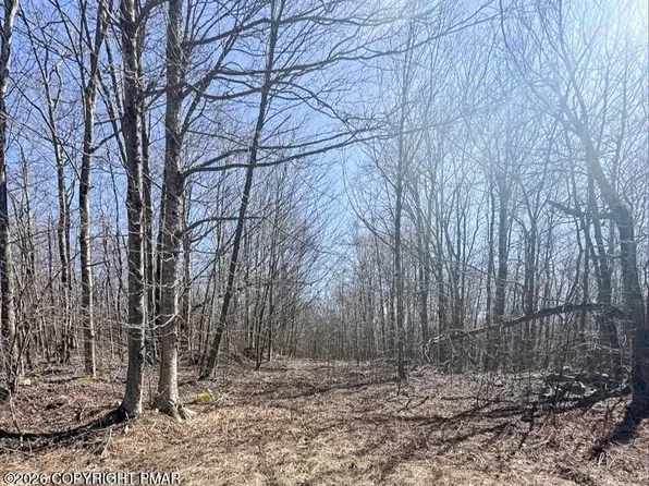 Somerset Dr #30, Tobyhanna, PA 18466