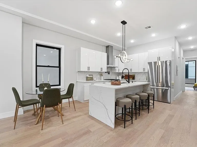 221 Columbia Ave #1 — Photo 2