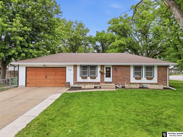 13910 Lancashire St, Waverly, NE 68462