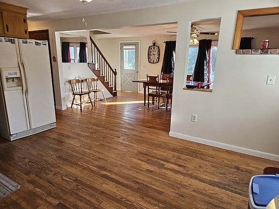3rd image of 3 Greenfield Drive