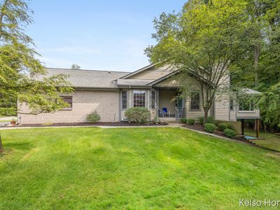 2122 S Cross Creek Dr SE, Grand Rapids, MI, 49508