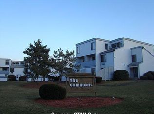 18 Hamre Ln #18B, Branford, CT 06405