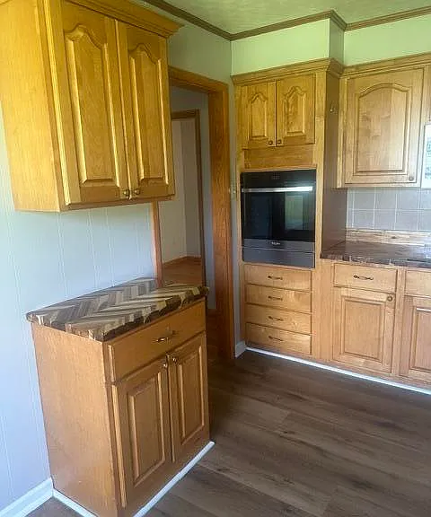 148 Fredrick Ln — Photo 4
