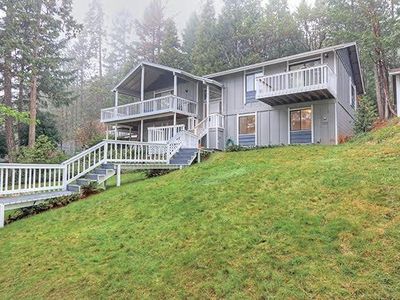 6000 Tunnel Loop Rd, Grants Pass, OR, 97526