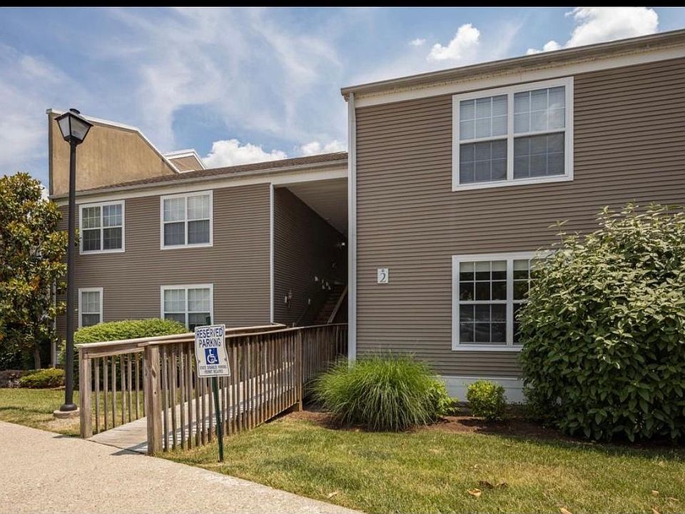 1st image of 857 Malabu Dr APT 2102