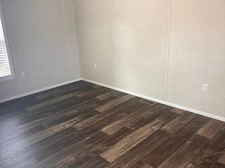 443 W Dogwood Ave — Photo 10