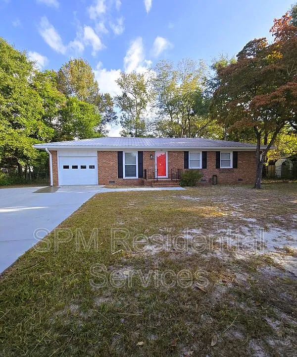 306 Greenview Dr