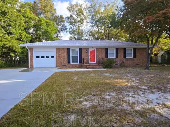 306 Greenview Dr, Wilmington, NC 28411