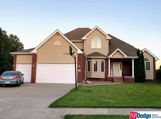 15801 Manderson St, Omaha, NE 68116