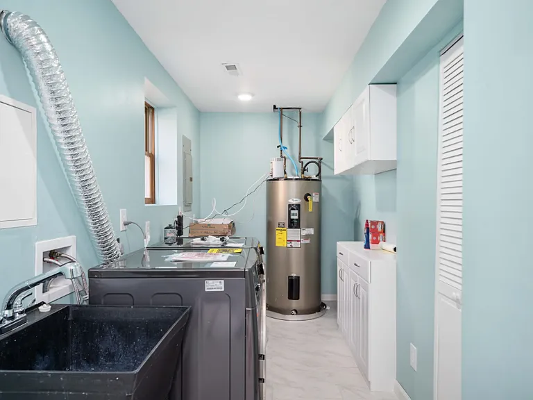 11 Endicott Ln #B2 — Photo 16