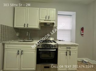 303 58th St #2M, West New York, NJ 07093