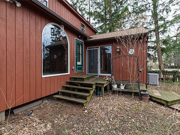 5th image of 263 Fetzner Rd