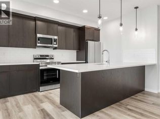 220 Seton Grv SE, Calgary, AB T3M2Y6