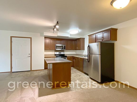 3rd image of 1415 Evergreen Park Dr SW #204