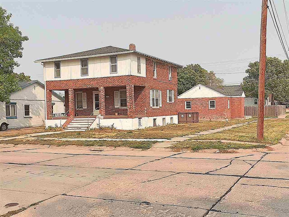 1st image of 421 S Poplar St