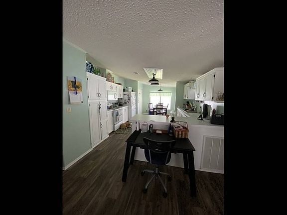 3rd image of 803 Petunia Way