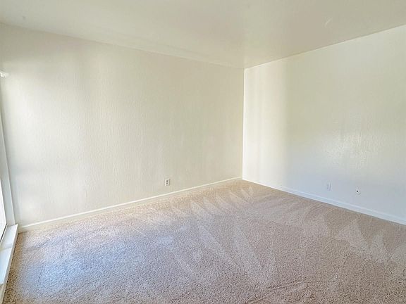 4th image of 2100 Laguna Cir APT E