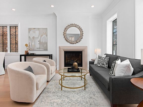 2nd image of 1942 N Orchard St #2